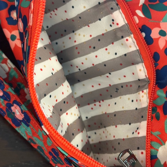 Lug Wildflower Poppy Crossbody Bag - Picture 7 of 9